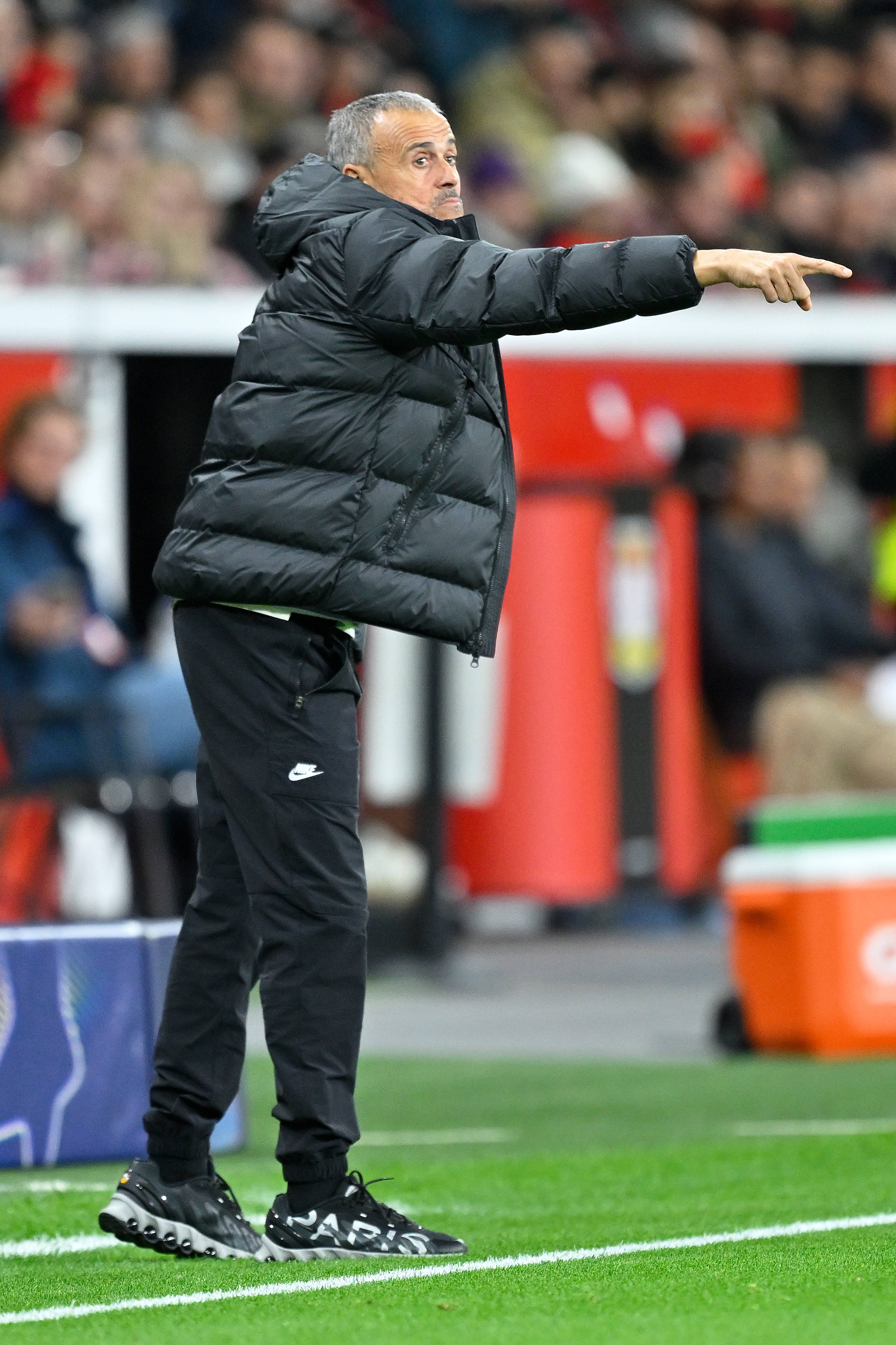 云开体育里程碑夜！巴黎圣日耳曼内部沟通，欧冠今晨刷纪录，气氛紧张，团队化学反应显著的简单介绍