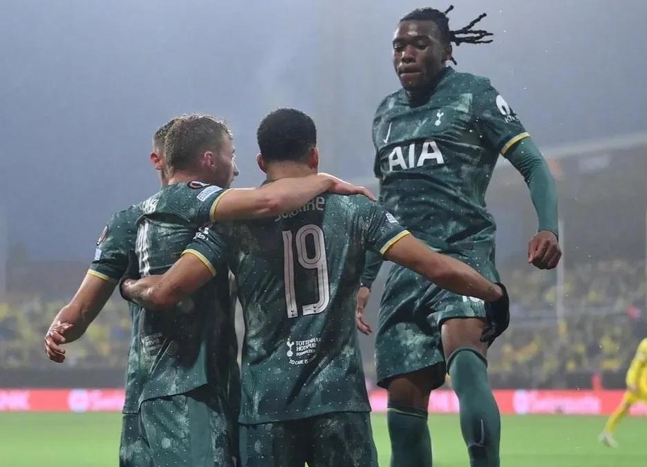 开云官网关于欧联倒计时，曼联今晨更衣室发声，细节引发关注，目标明确，团队化学反应显著的信息