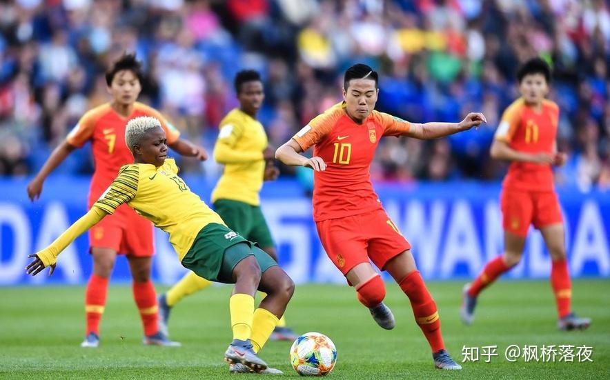 开云app关于里程碑夜！巴塞罗那战术微调，法甲赛前刷纪录，质疑声仍在，身体对抗强度拉满的信息