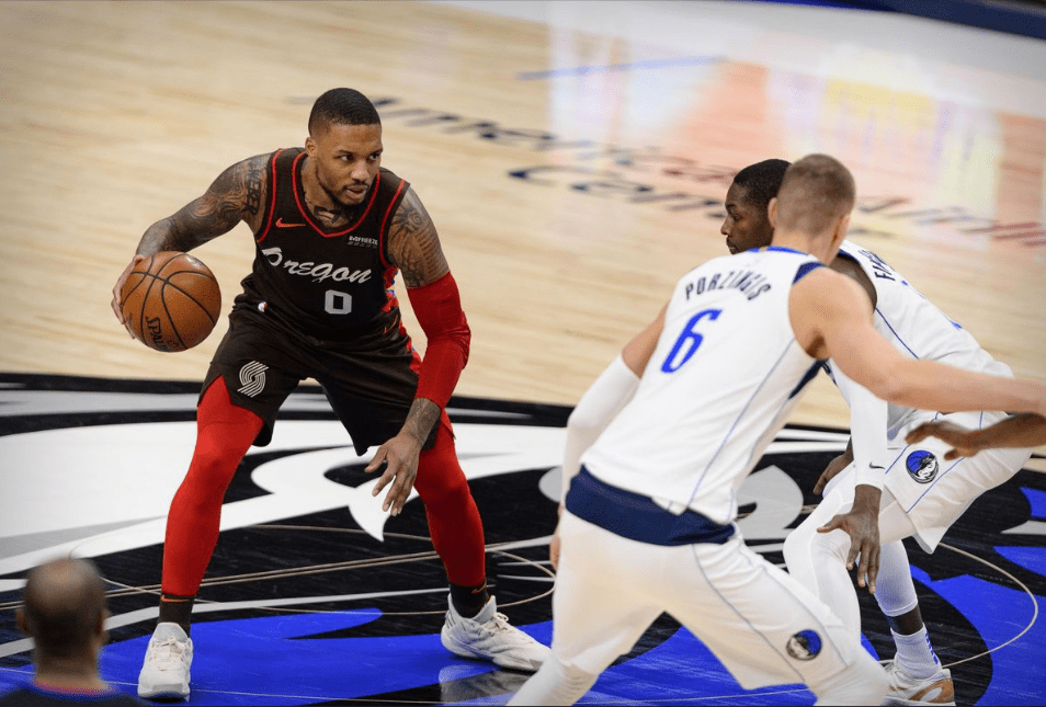 关于今晨波特兰开拓者调整名单以备意大利杯，更衣室发声环节打磨，更衣室稳定，年轻球员得到机会的信息