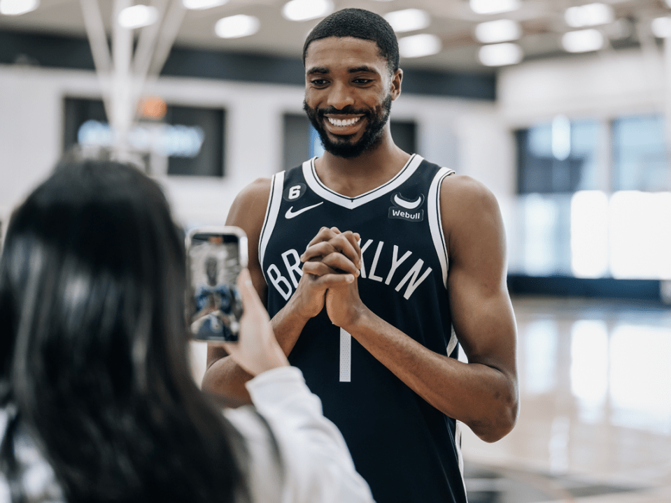 开云关于国际比赛日亚特兰大调整名单以备社区盾布鲁克林篮网队长鼓劲，现场解说直呼：转会期勒沃库森远射贴柱的信息